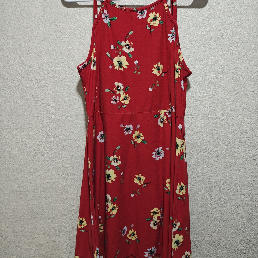 Elegant Floral Midi Dress in Red